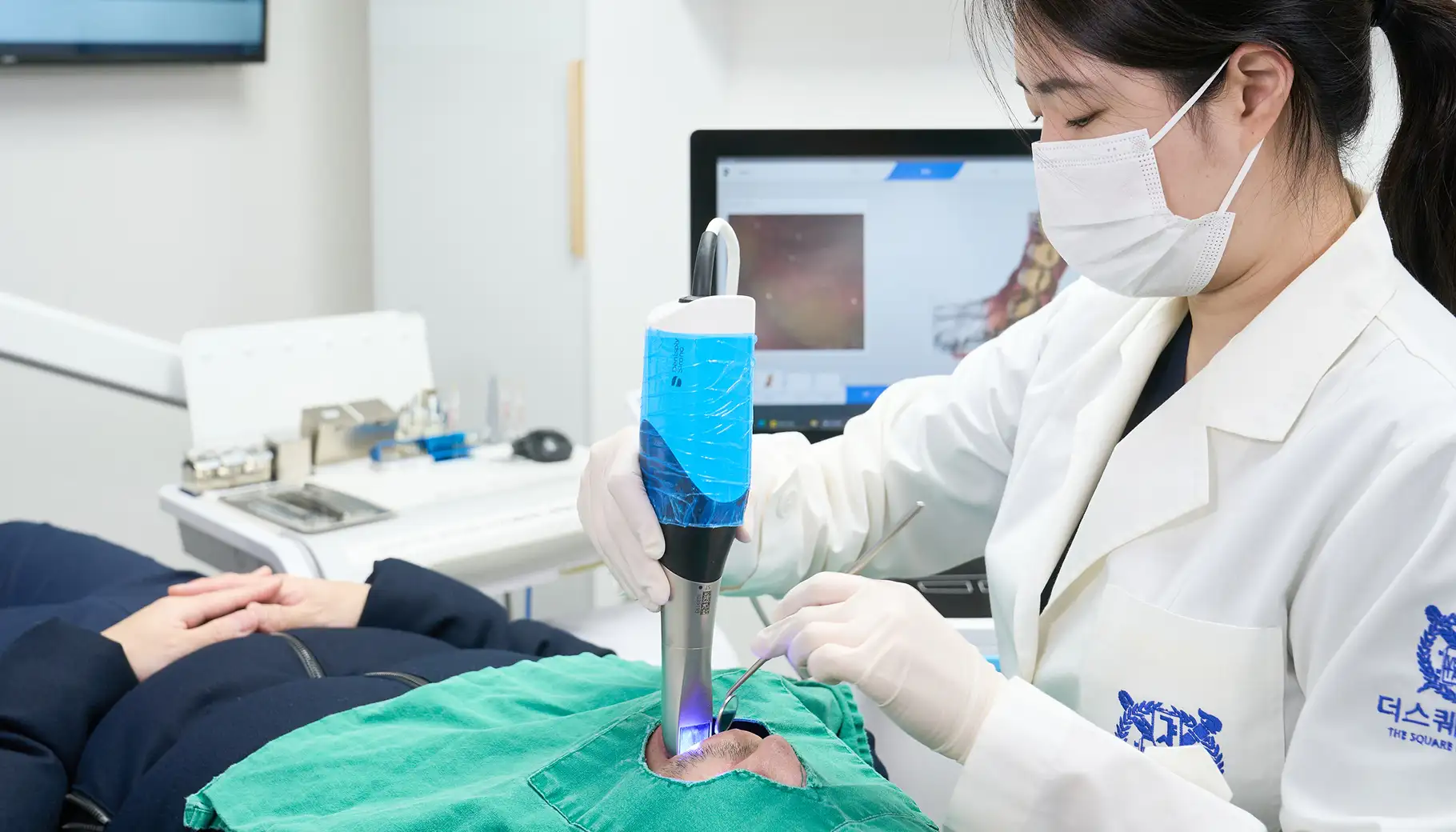 더스퀘어치과 인테리어 및 장비